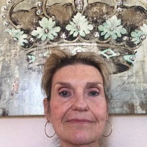 Meet your Posher, Claudia